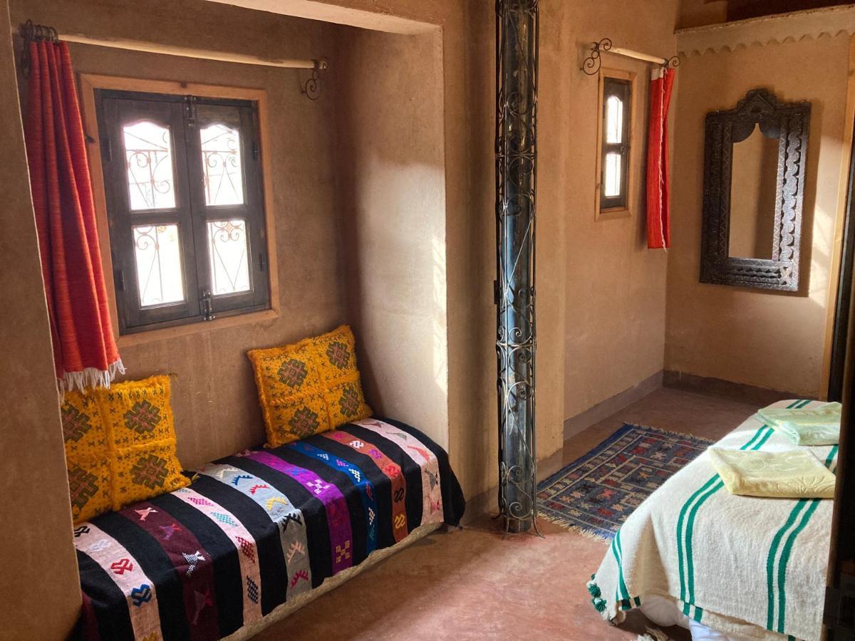 مبيت وإفطار Aït Idaïr Les 4 Saisons Du Dades المظهر الخارجي الصورة